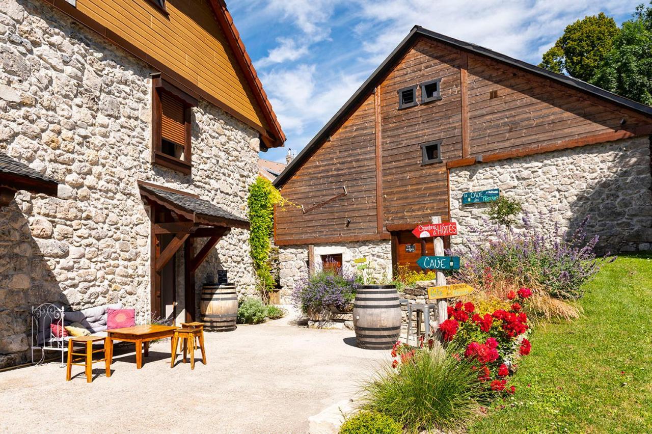 Bed and Breakfast Un R de Mémises Thollon-les-Memises Exterior foto