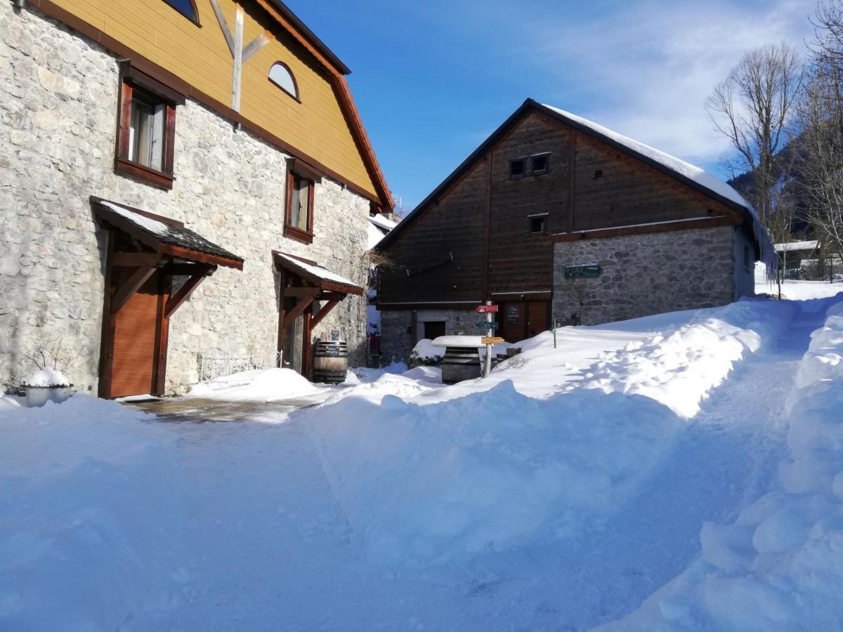 Bed and Breakfast Un R de Mémises Thollon-les-Memises Exterior foto